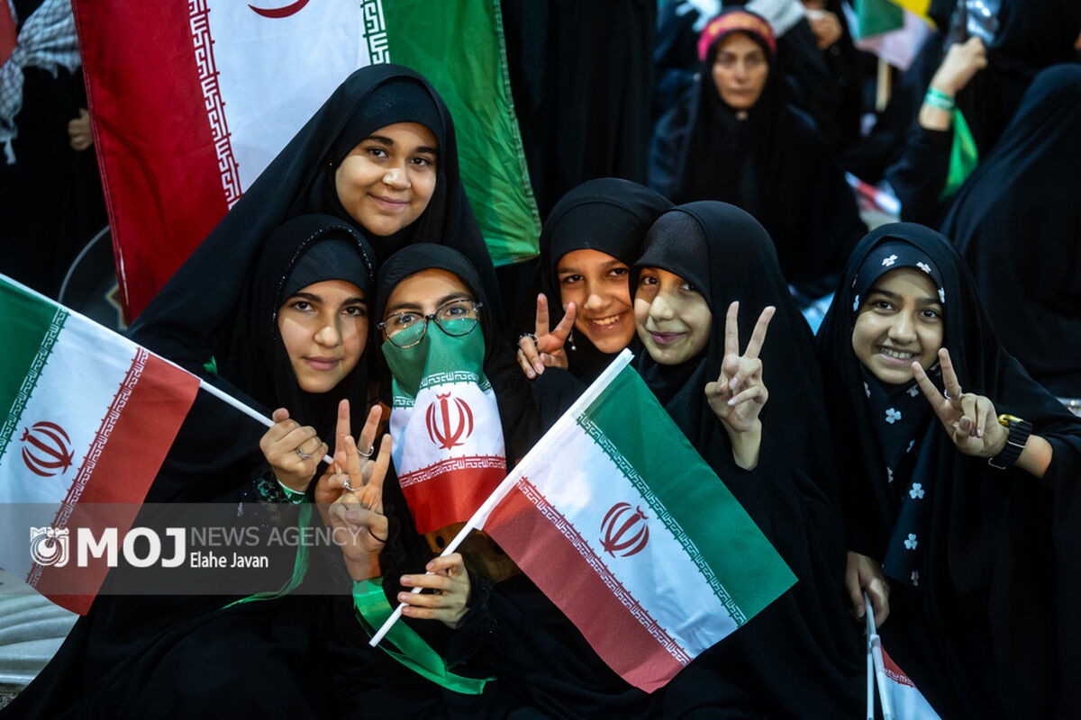 یادواره بزرگ شهدای جنگ تحمیلی ۱۲ روزه