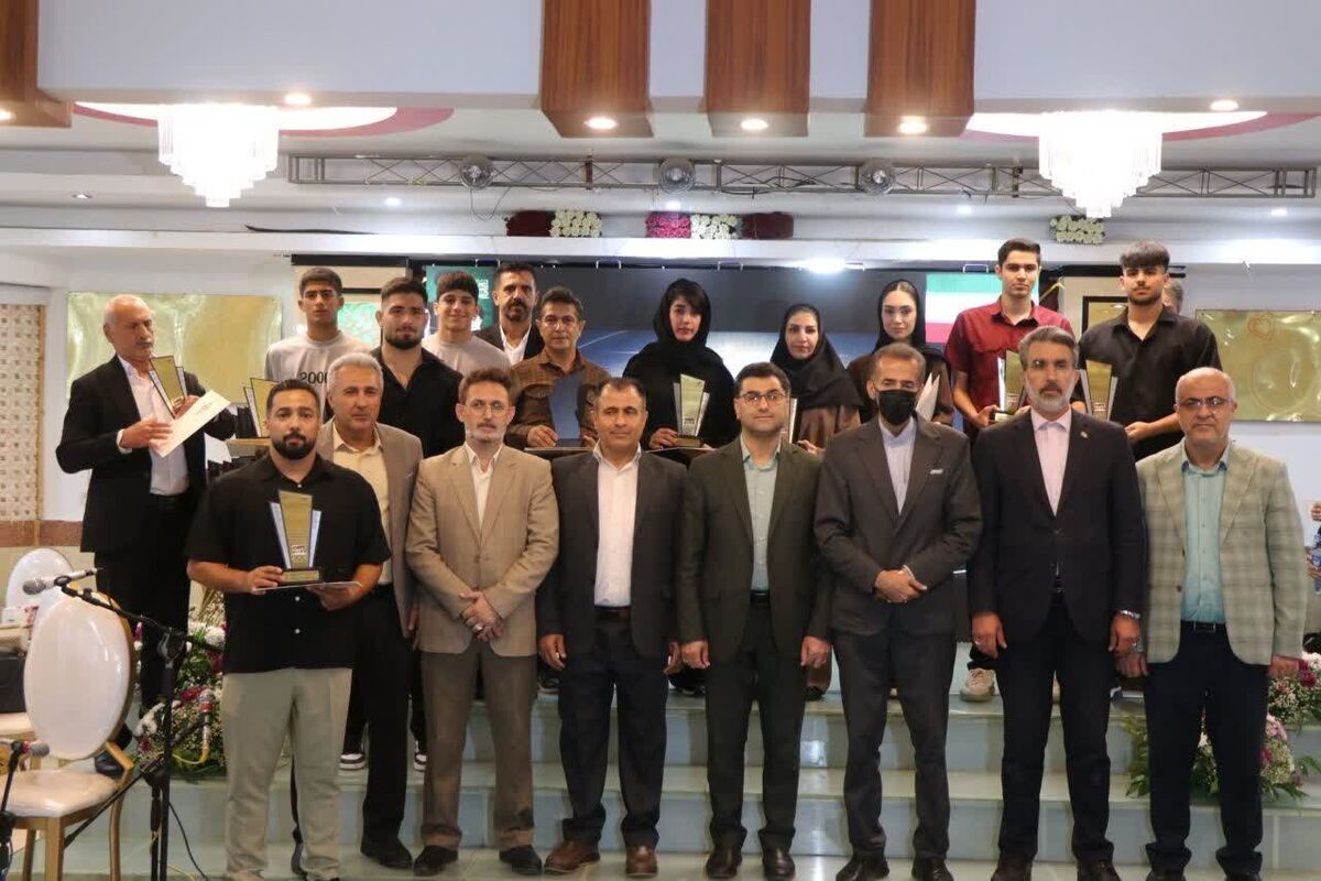 تجلیل از ورزشکاران نکا