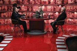 آغاز راه نابودی امثال کارگردان روشن پول مفت است/دلم برای مخاطب می سوزد!