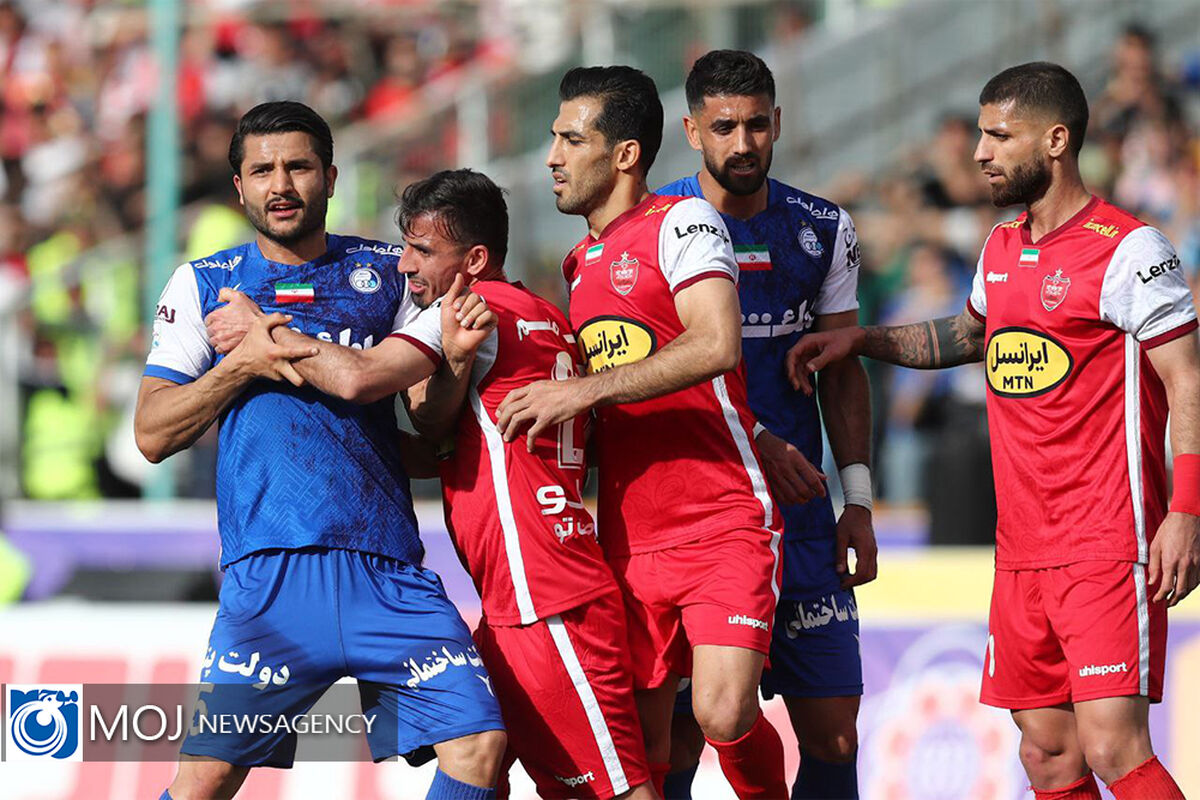 شهرآورد صدم بین تیم های فوتبال پرسپولیس و استقلال