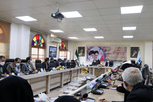 استادان دستاوردهای انقلاب را برای نسل جوان تبیین کنند