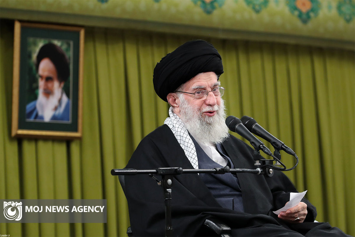 دیدار مسئولان نظام و سفرای کشورهای اسلامی با رهبر انقلاب