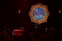 روایتگری حاج حسین یکتا در جوار پیکر شهید فرزانه