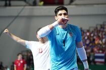 دستکش طلا به دروازه‌بان ایران رسید