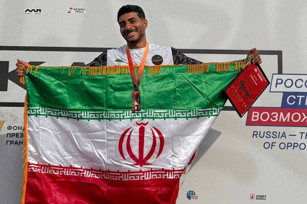 محمد عباسی قهرمان پارکور رقابت‌های جهانی کاپ آزاد روسیه شد
