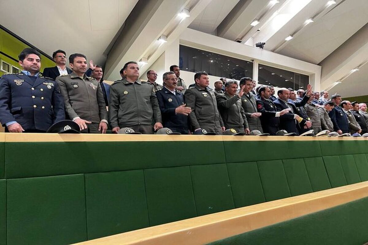 فرماندهان و مدیران ارتش