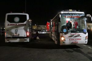 ورود هفتمین اتوبوس‌آمبولانس هلال‌احمر به مهران