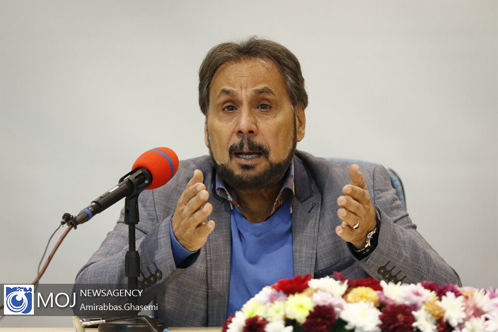 عمو قناد حالش خوب است