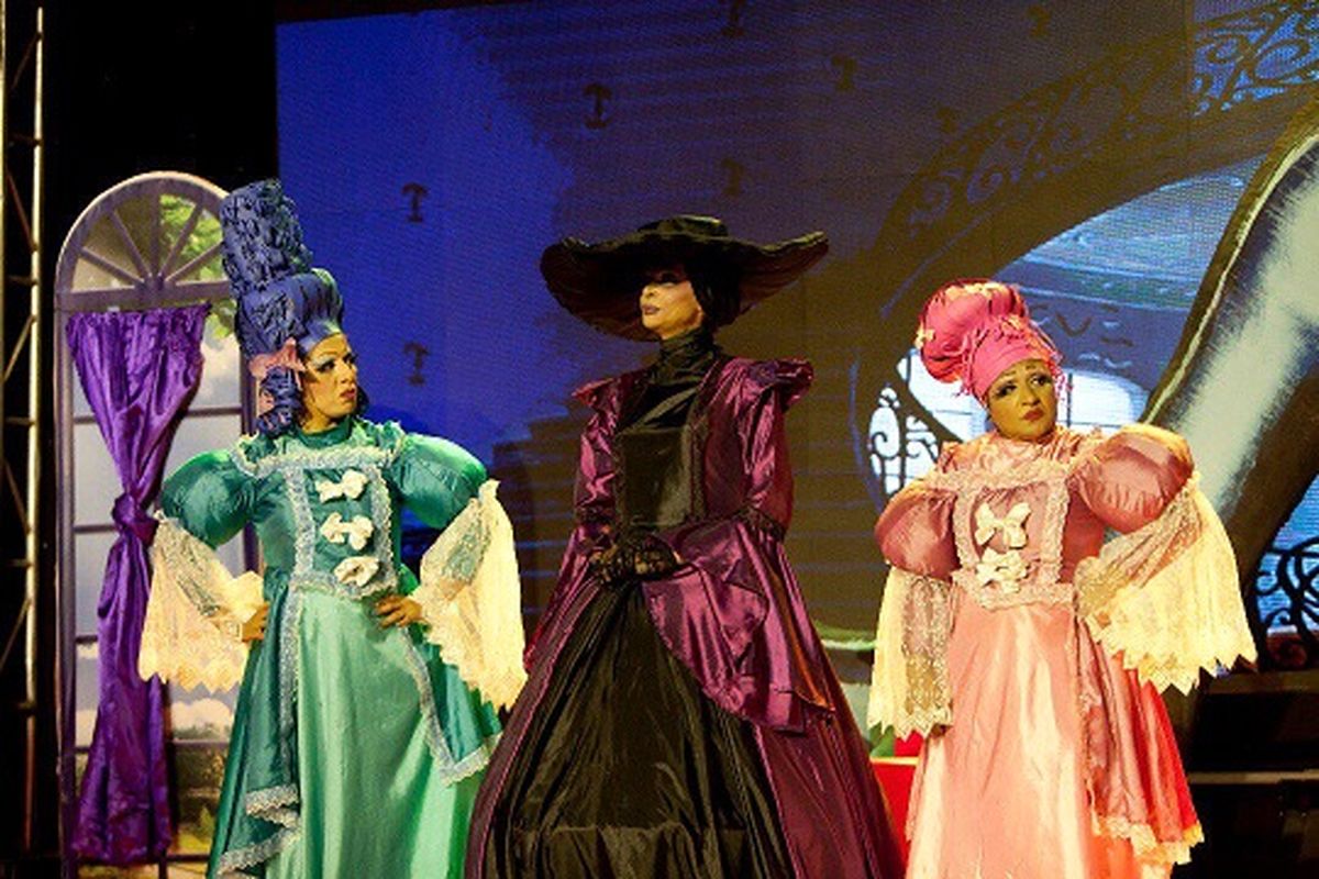 نمایش سیندرلا