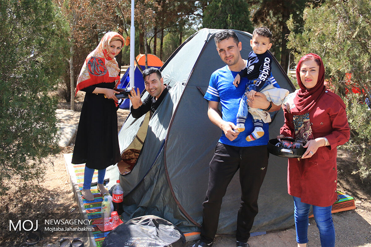 مهمانان نوروزی باغ فدک اصفهان