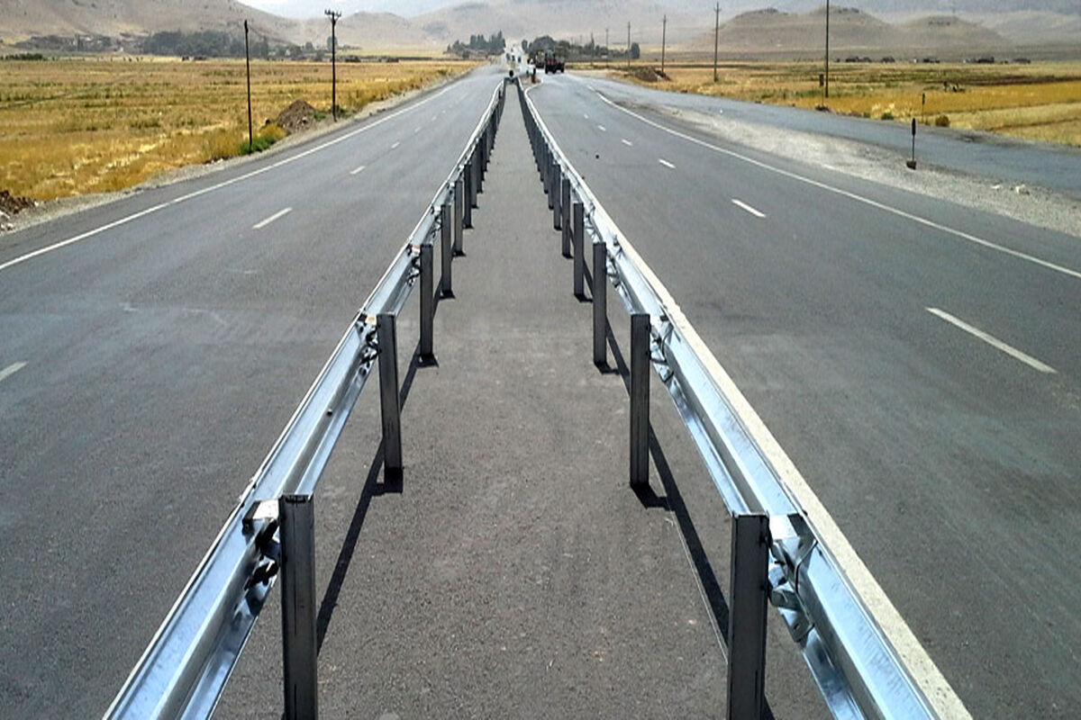 نصب گاردریل در جاده های خراسان رضوی