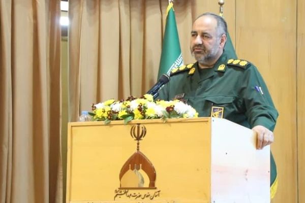 تمام کارکنان نیروهای مسلح «سرباز» انقلاب هستند