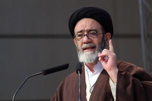 موضع امام جمعه تبریز درباره حمله روسیه به اوکراین/خواستار توقف جنگ هستیم