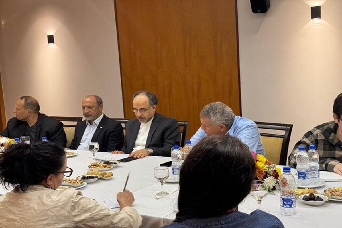 نشست «ما و غرب در اندیشه مقام معظم رهبری» در سفارت ایران در برزیل برگزار شد