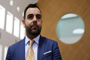 دادگاه عالی رژیم صهیونیستی، نماینده دیده بان حقوق بشر را اخراج کرد