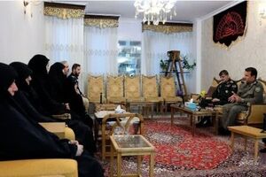 سردار کارگر از ساده‌زیستی دختر سرلشکر باقری گفت