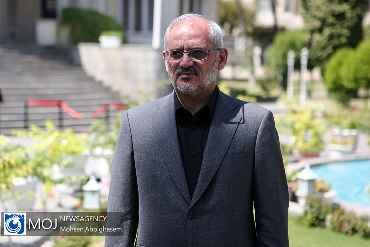 محسن حاجی میرزایی وزیر آموزش و پرورش