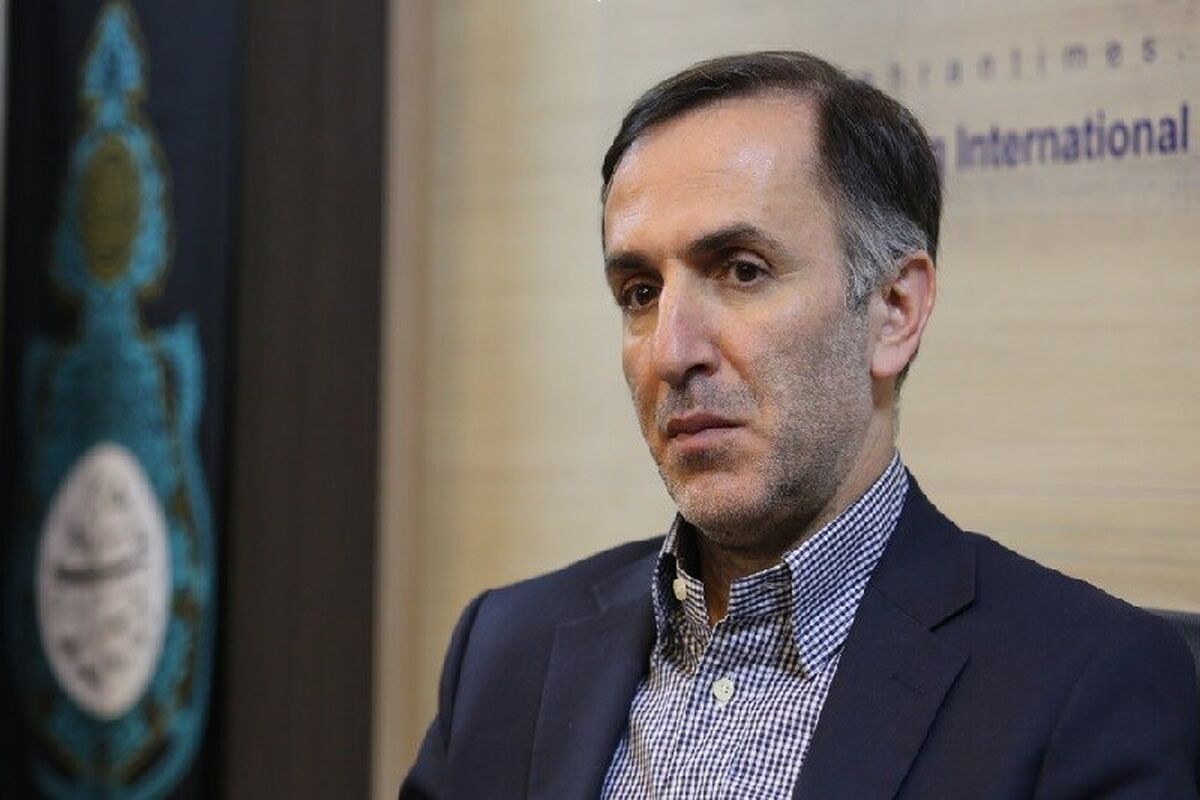 حمید زادبوم