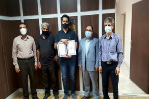 تقدیر اداره کل استاندارد از رتبه های برتر کنکور در استان یزد