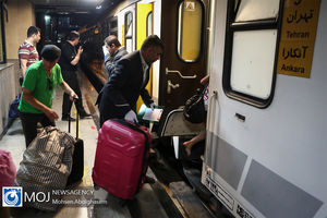 افتتاح و بهره برداری قطار تهران به آنکارا