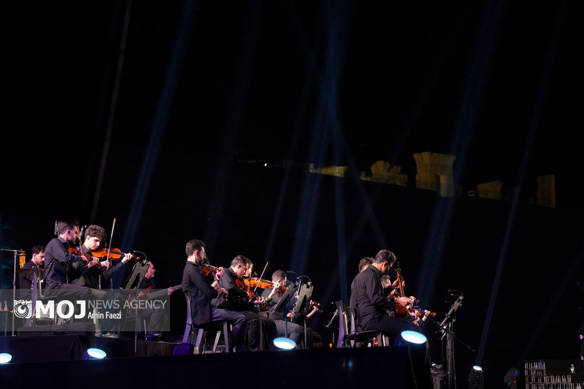 کنسرت علیرضا قربانی در میراث جهانی تخت جمشید