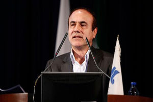 پیام رییس کل بیمه مرکزی به مناسبت روز کارمند