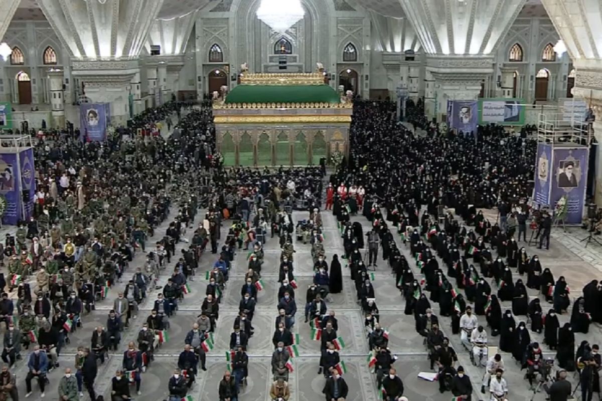 بزرگداشت 12 بهمن در حرم امام خمینی(ره)