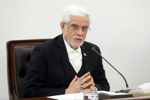 نشست معاون اول رئیس جمهور و جمعی از جامعه‌شناسان درباره حوادث اخیر