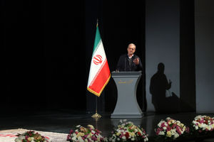 نخبه‌ها بدون شبکه انسانی و مهارت کار گروهی موفق نمی‌شوند