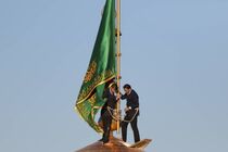 سیاه‌پوشی و نصب کتیبه ویژه شهادت امام حسن عسکری (ع) در حرم مطهر امام رضا (ع) + فیلم