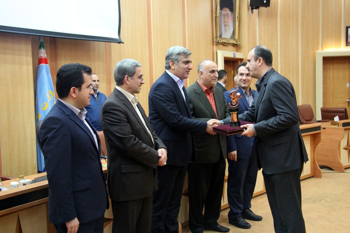 تقدیر از صادر کنندگان گیلان