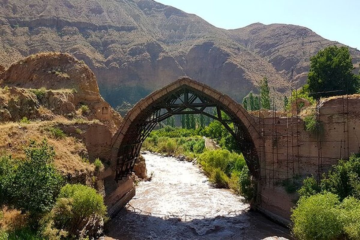 ترمیم پل تاریخی روستای انبوه