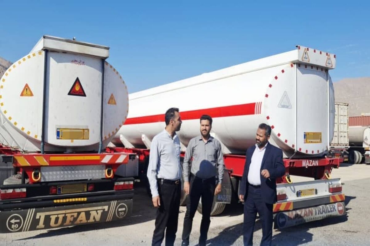 قاچاق سوخت در حاجی آباد