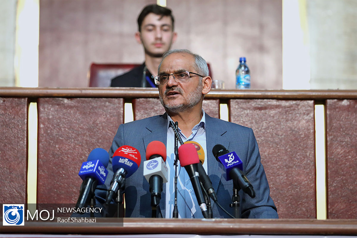 دومین نشست نهمین دوره مجلس دانش آموزی/ حاجی میرزایی