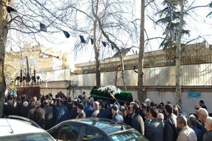 برگزاری مراسم تشییع و خاکسپاری آیت‌الله امام‌جمارانی