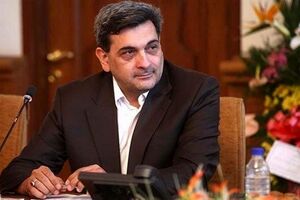 تعیین تکلیف مدیرعامل بانک شهر در حال پیگیری است/ با رشوه گیری در شهرداری برخورد می کنیم