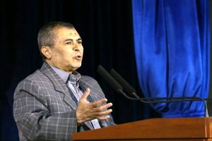 ایستگاه‌های مترو تبریز نمایشگاه هنری می‌شود