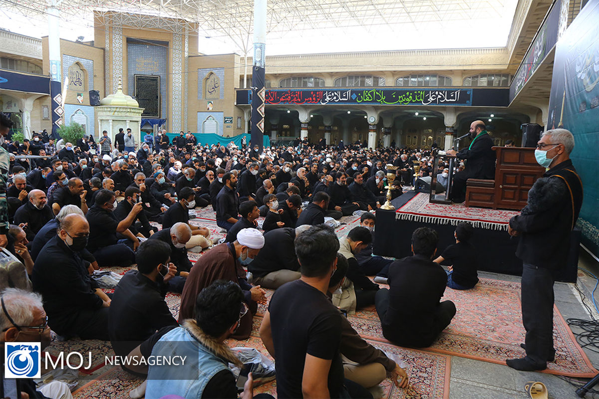 عزاداری ظهر شهادت امام رضا(ع) در حرم حضرت معصومه