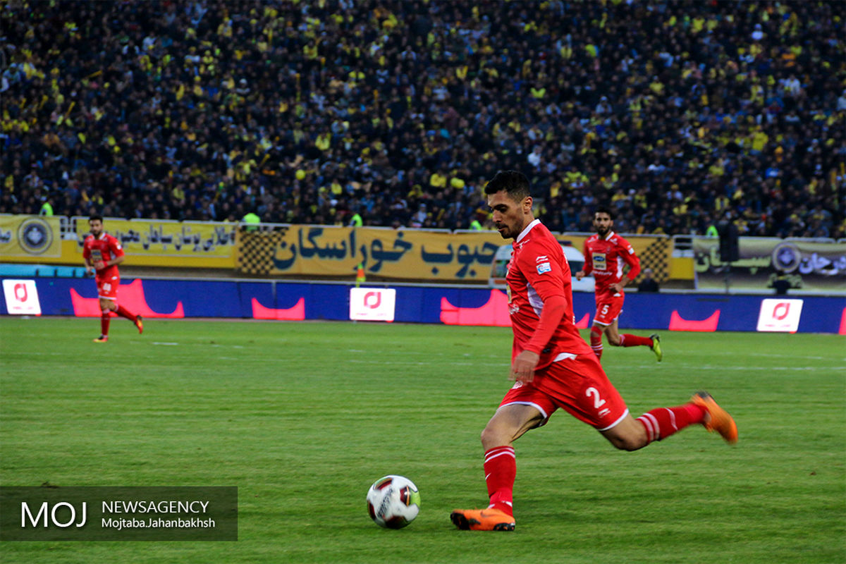 دیدار تیم های فوتبال سپاهان اصفهان و پرسپولیس/امید عالیشاه