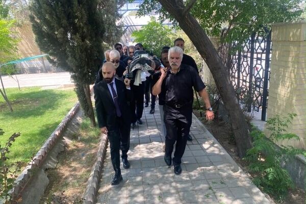 شاپور رحیمی در قطعه هنرمندان آرام گرفت/ وداع با استاد آواز و عود
