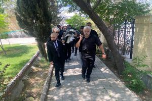 شاپور رحیمی در قطعه هنرمندان آرام گرفت/ وداع با استاد آواز و عود