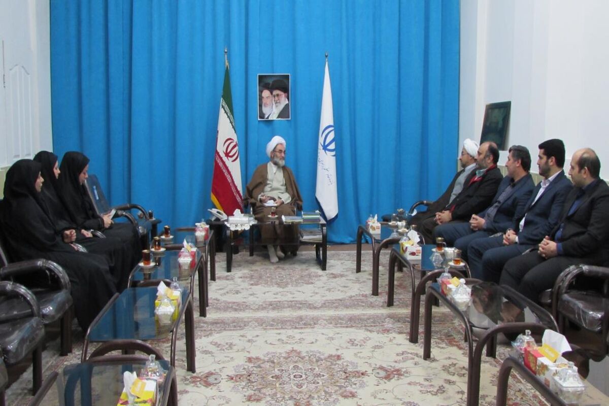 دیدار آیت الله فلاحتی با مسئولان دبیرخانه کانون های فرهنگی مساجد گیلان