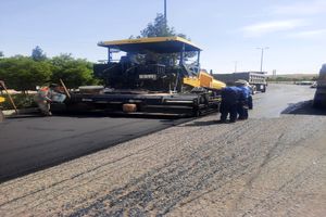 توزیع ۳۵۰۰ تن آسفالت برای بهسازی و ساماندهی ۳۰۰۰۰ مترمربع بلوار آیت‌الله کاشانی قم