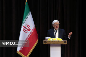 دسترسی آزاد مردم به اطلاعات یک حق طبیعی و انسانی است