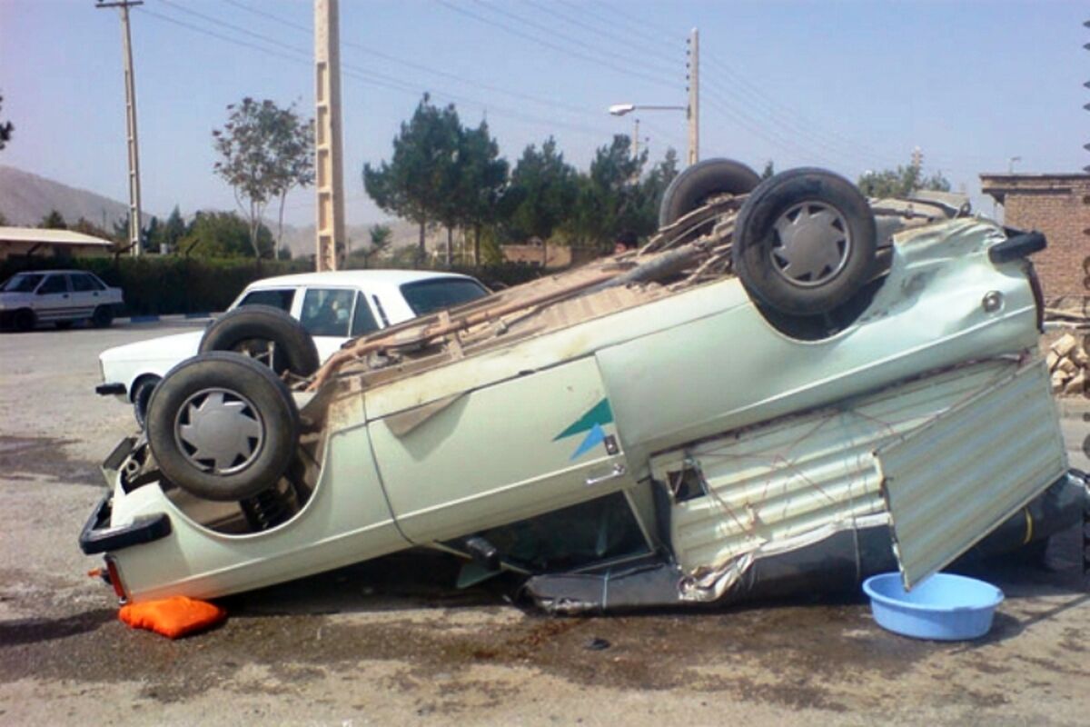 واژگونی وانت پیکان