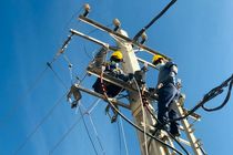 تعدیل ۲۶۵۵ دستگاه چراغ روشنایی معابر در مانور سراسری شبکه‌های توزیع نیروی برق غرب مازندران