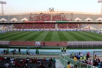 تماشاگران پرسپولیس پشت نیمکت سرخپوشان