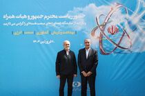 رئیس جمهور از نمایشگاه دستاوردهای صنعت هسته‌ای کشور بازدید کرد