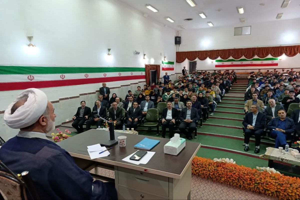 اجرای طرح قاصی در مدرسه در استان اردبیل