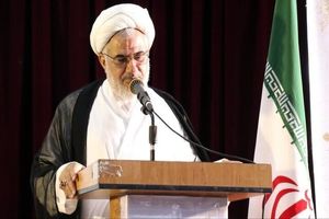 انتقاد امام جمعه بندرعباس از کوتاهی‌ها در حادثه بندر شهید رجایی